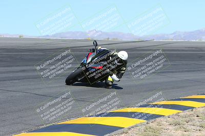 media/May-06-2024-Moto Forza (Mon) [[b33359f27d]]/1-Advanced/Session 2 (Bowl)/